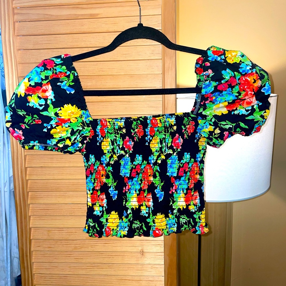 Caroline Costas puff sleeve rouched top size M Never worn